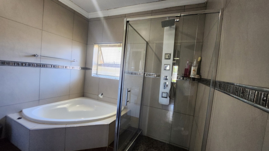 3 Bedroom Property for Sale in Stilfontein North West